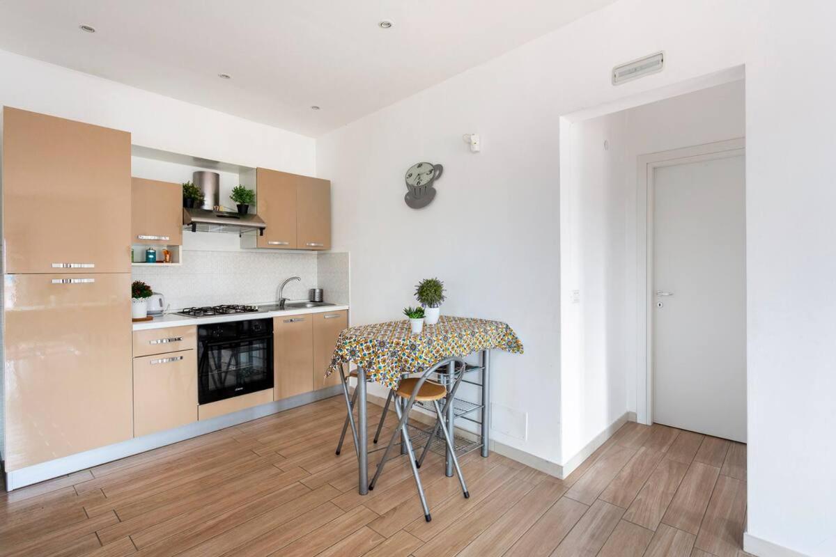 Frank'S House - Appartamento Con Terrazzo In Centro Palermo Zewnętrze zdjęcie